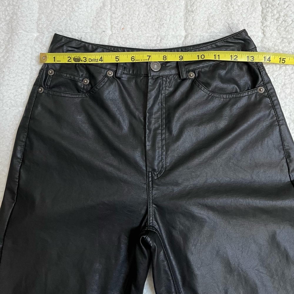 Vegan leather straight leg pants - Picture 8 of 11